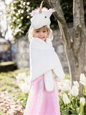 Great Pretenders Unicorn Cuddle Cape (3-6 yr)
